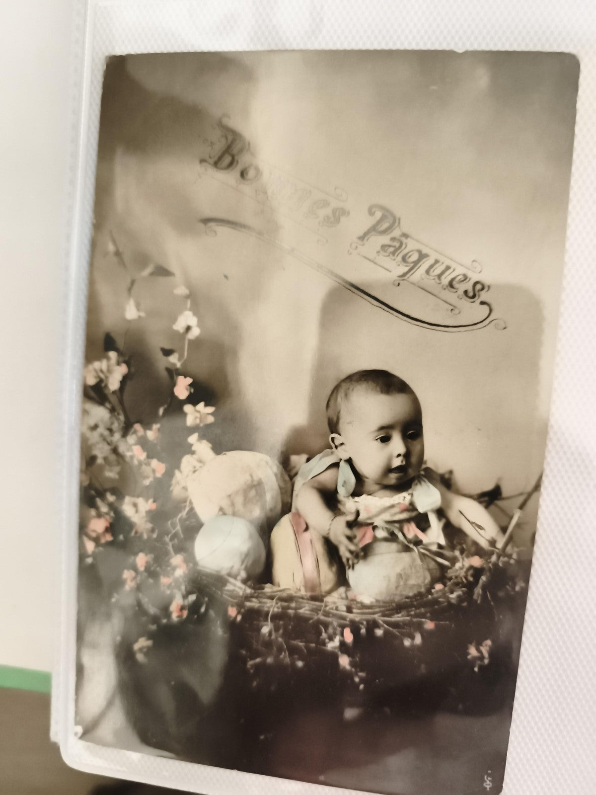 Carte postale ancienne Bonnes Pâques bébé nid photo vintage CPA