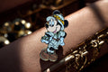 Pin's Minnie Safari Tokyo Disneyland rare vintage badge Disney