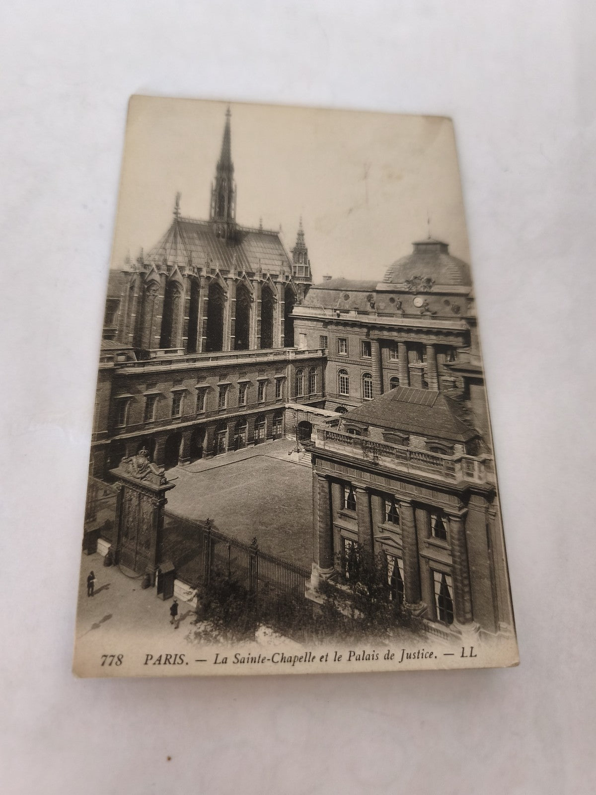 Ancienne carte postale vintage Paris Sainte-Chapelle illustration rétro collecti
