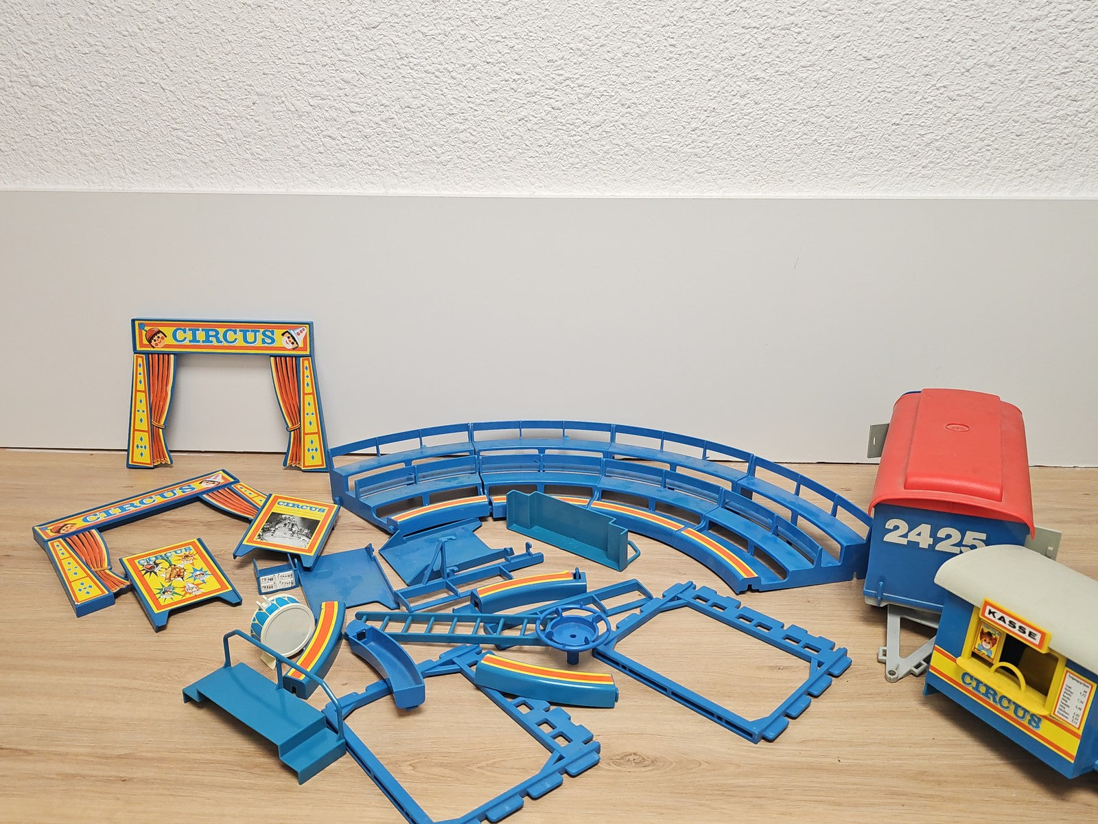Set Playmobil cirque rétro ancien, collection vintage, figurines et accessoires