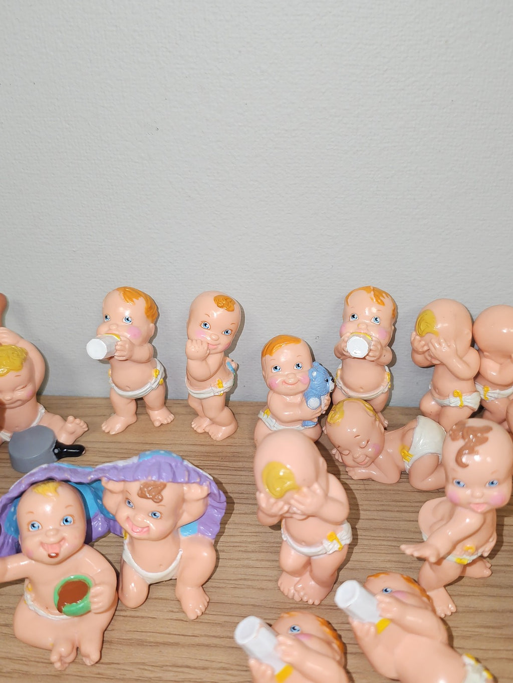 Lot de petites figurines Babies vintage ancien collection rare rétro années 90