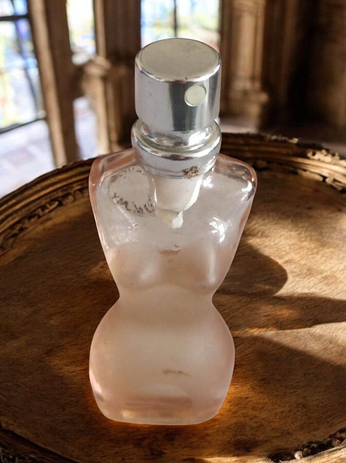 Flacon factice parfum Jean Paul Gaultier vintage buste givré spray déco