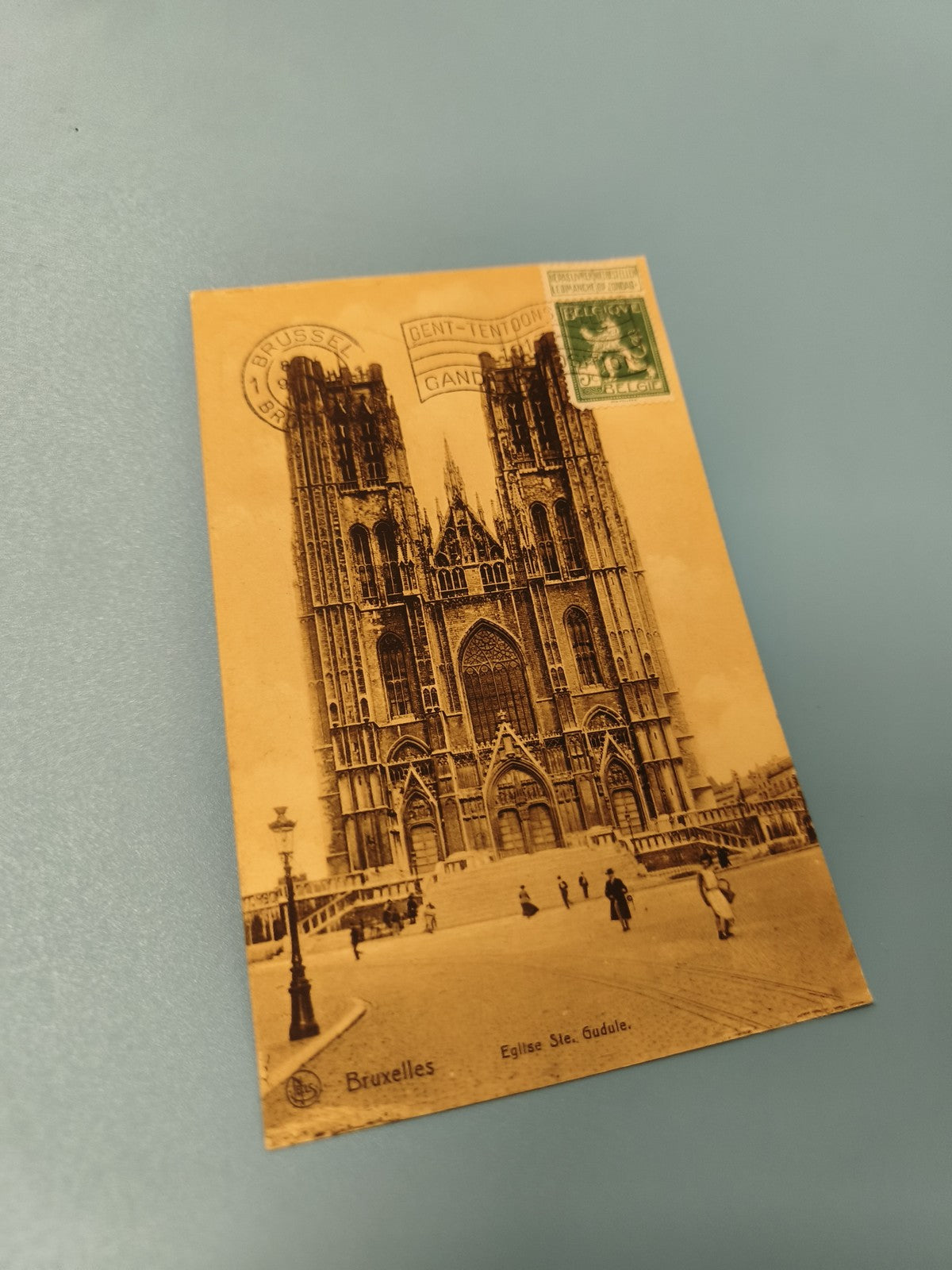 Carte postale ancienne Bruxelles Eglise Ste Gudule timbre Belgique vintage