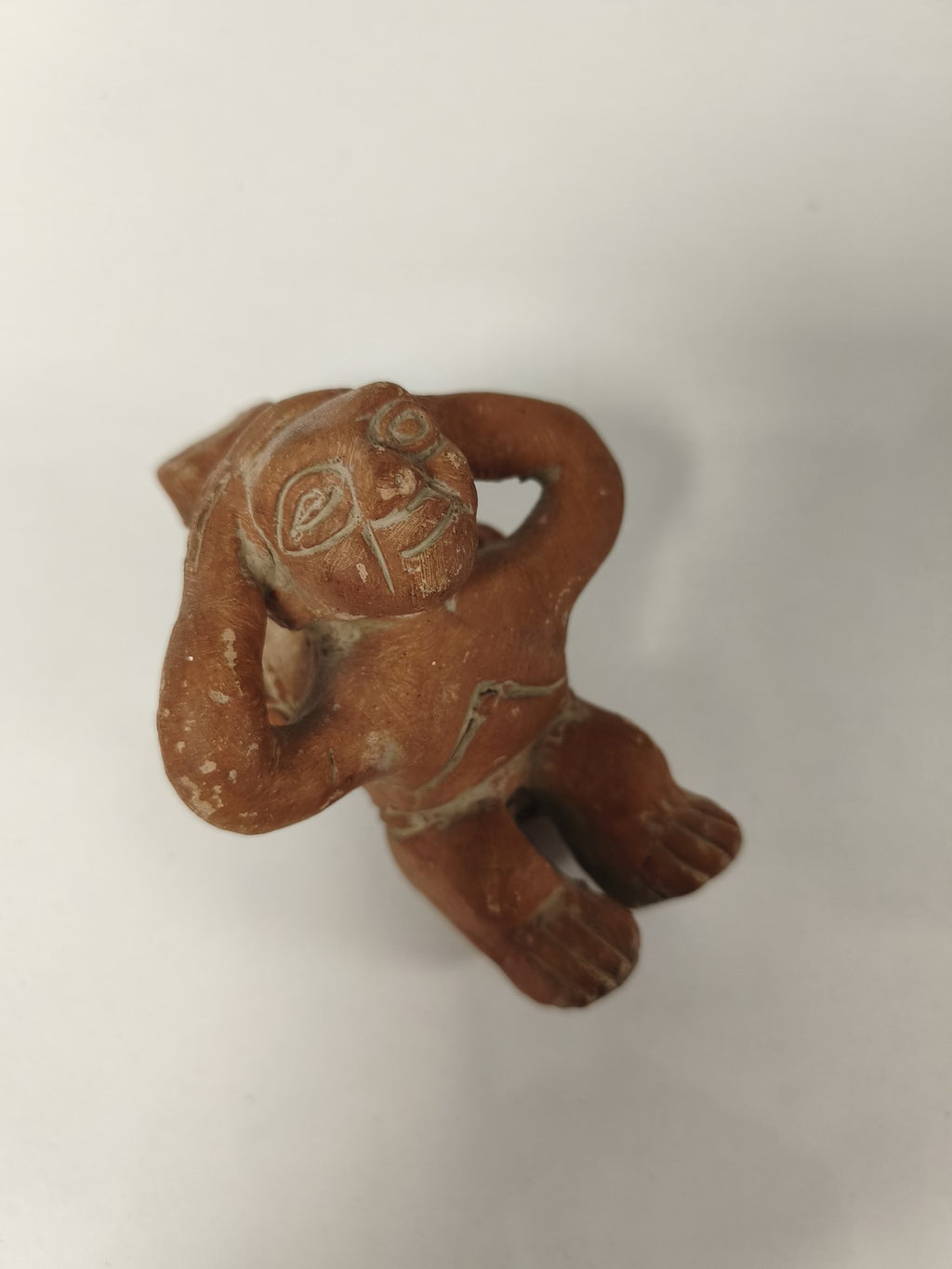 Figurine assise en terre cuite mexicaine art populaire décoration artisanale Mex