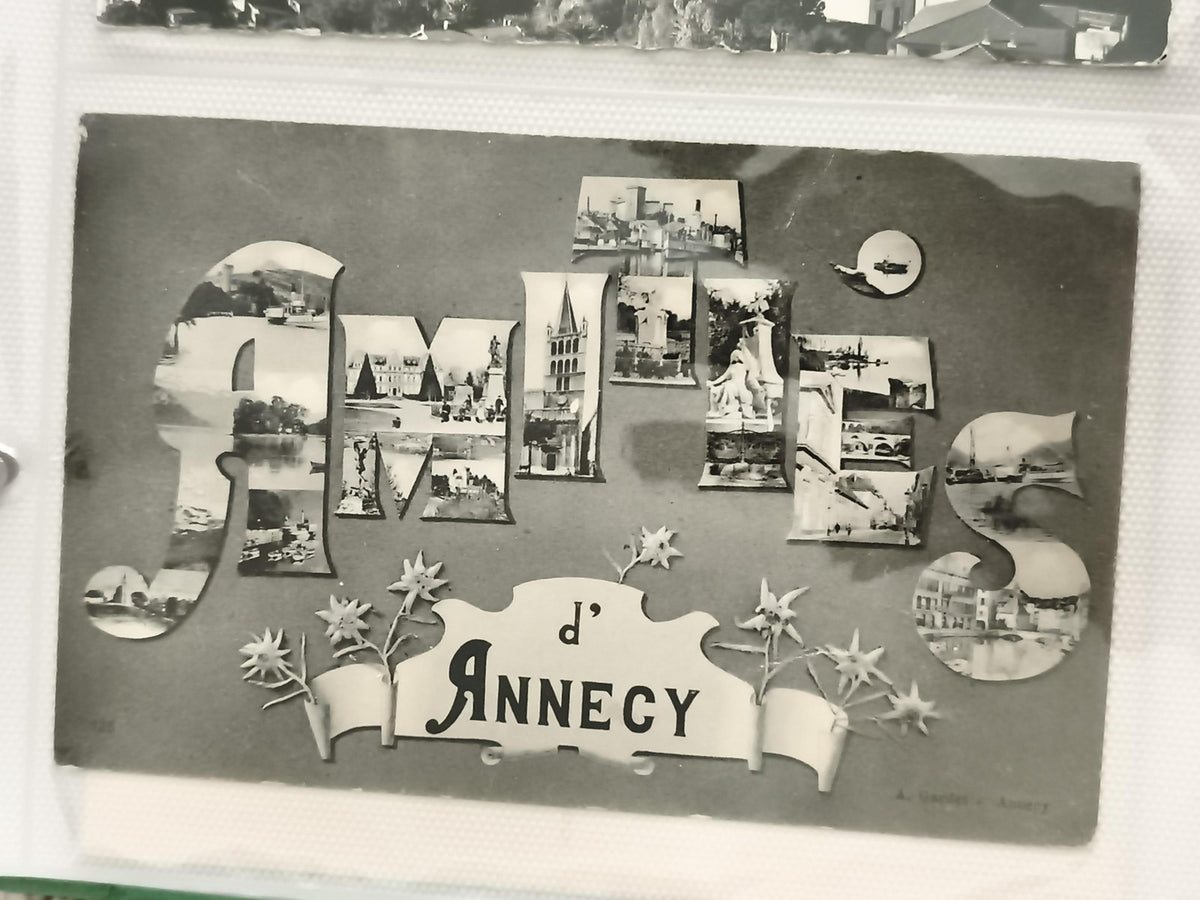 Carte postale ancienne Amitiés d'Annecy montage photos noir et blanc CPA vintage