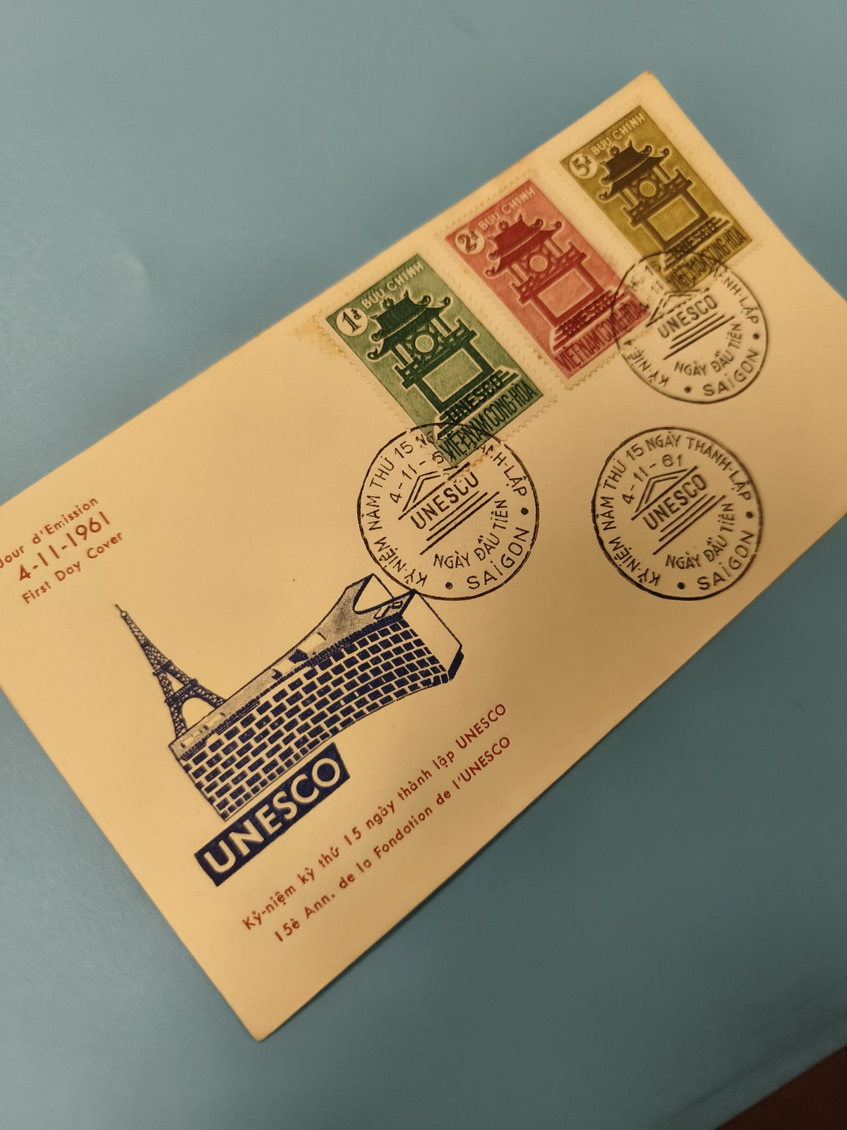 Ancienne enveloppe FDC Vietnam 1961 UNESCO timbres Temple Littérature Saigon