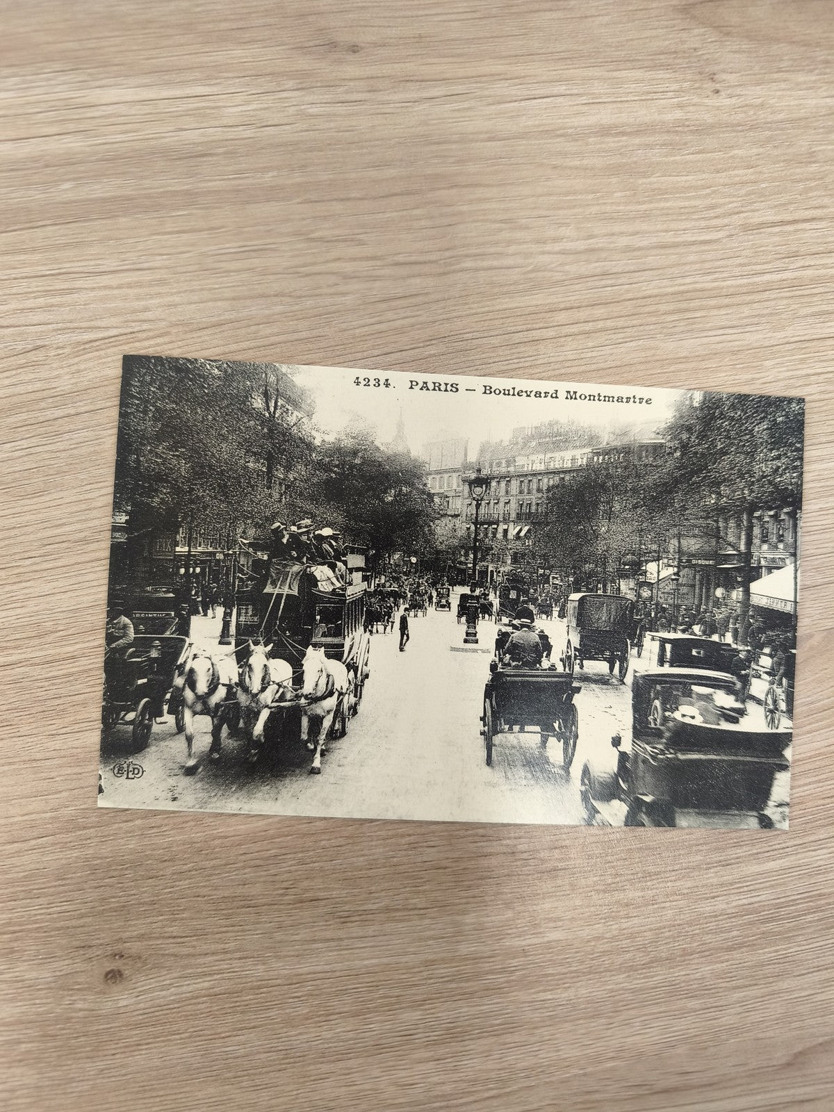Ancienne carte postale Paris Boulevard Montmartre attelage chevaux vintage CPA