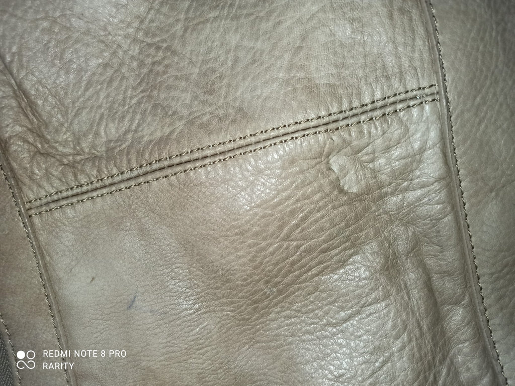 Sac à main gris cuir souple, anse épaule, fermeture zip, style chic