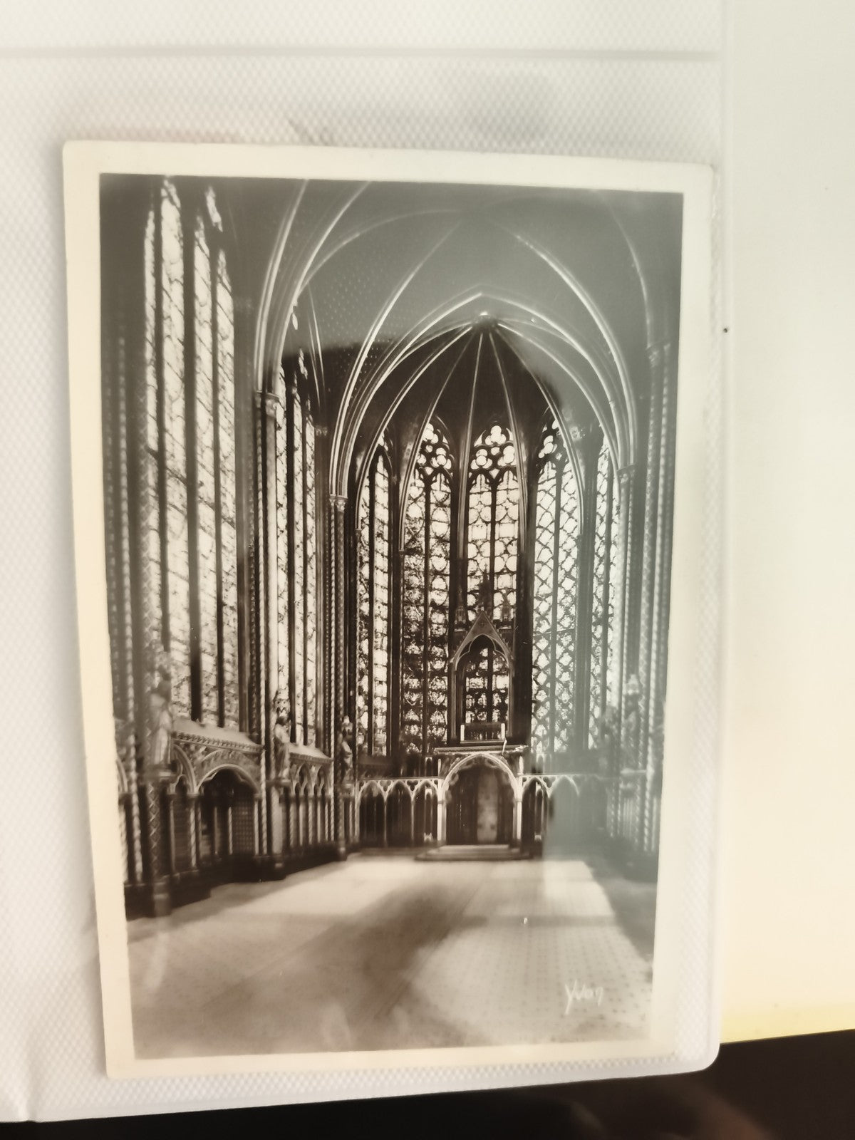 Carte postale ancienne CPA intérieur cathédrale gothique vitraux arcatures