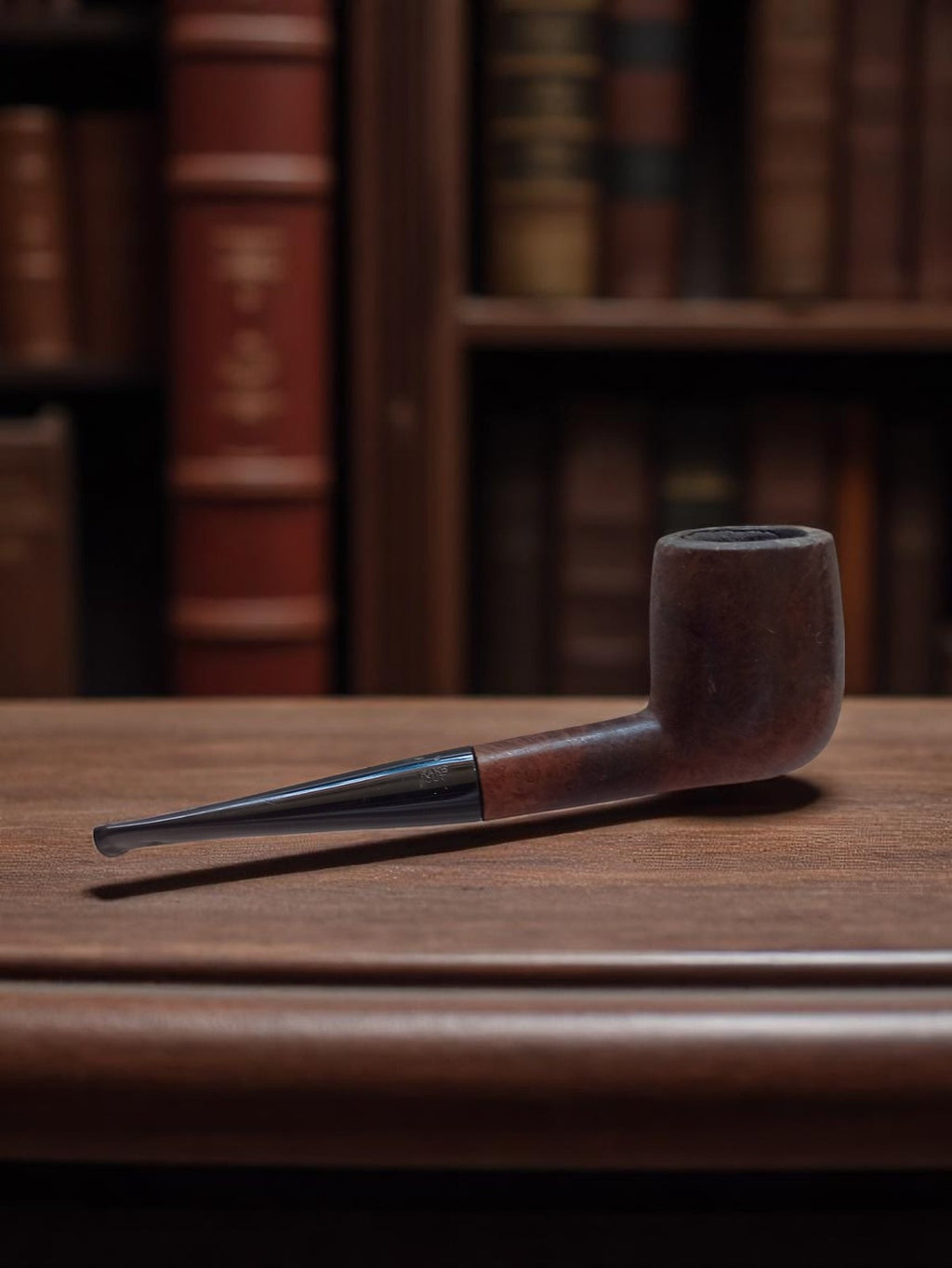 Pipe vintage droite finition brune, signée, parfait état, tabac ancien