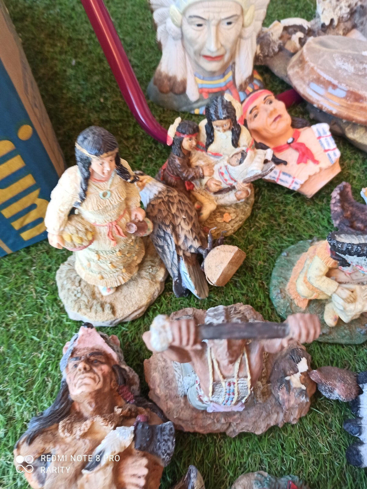 Figurines décoratives Indiens résine artisanat, lot statuettes chef loup ours