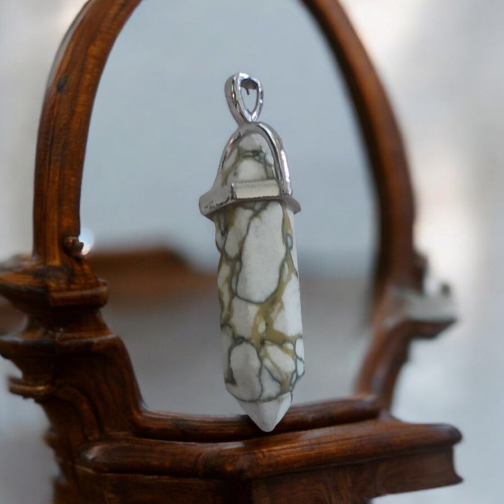 Pendentif pierre Howlite monture argent, bijou naturel élégant marbré blanc gris