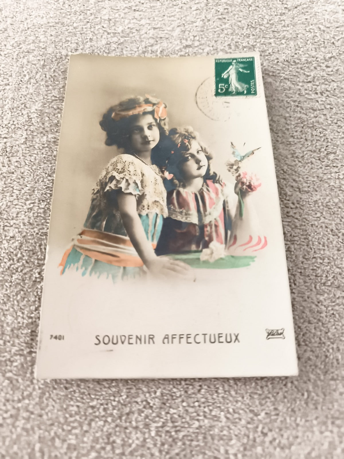 Carte postale ancienne illustrée enfants, "Souvenir Affectueux", timbre 5c vert