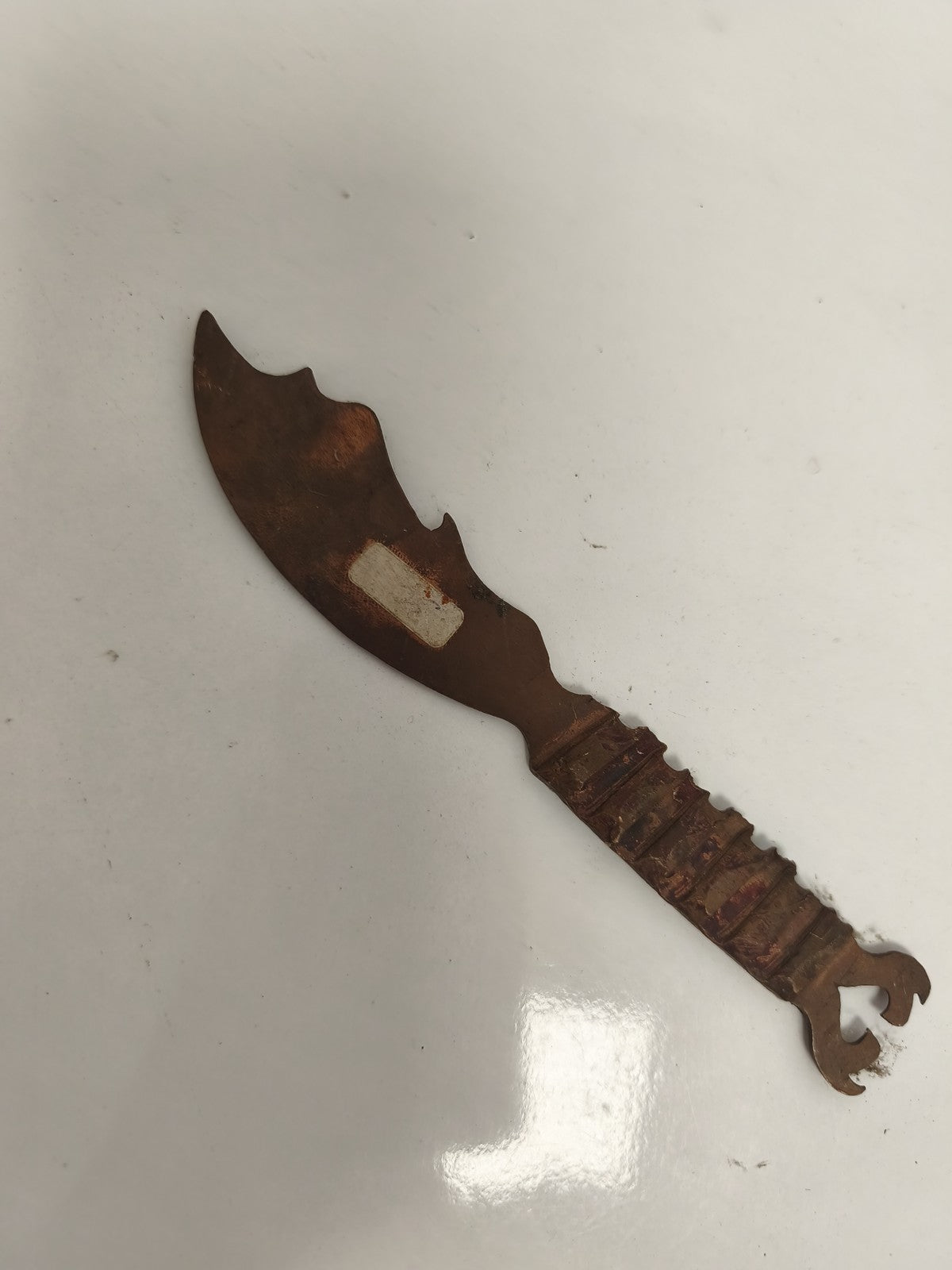 Coupe-papier ancien militaire WW1, lame crantée, patine, déco vintage
