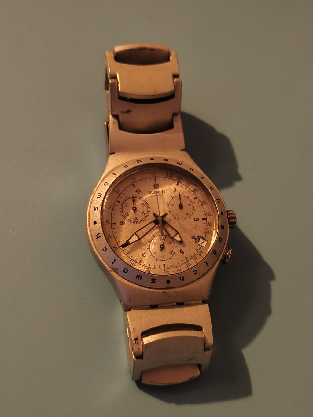 Montre Swatch Irony aluminium homme/femme, bracelet métal, montre occasion