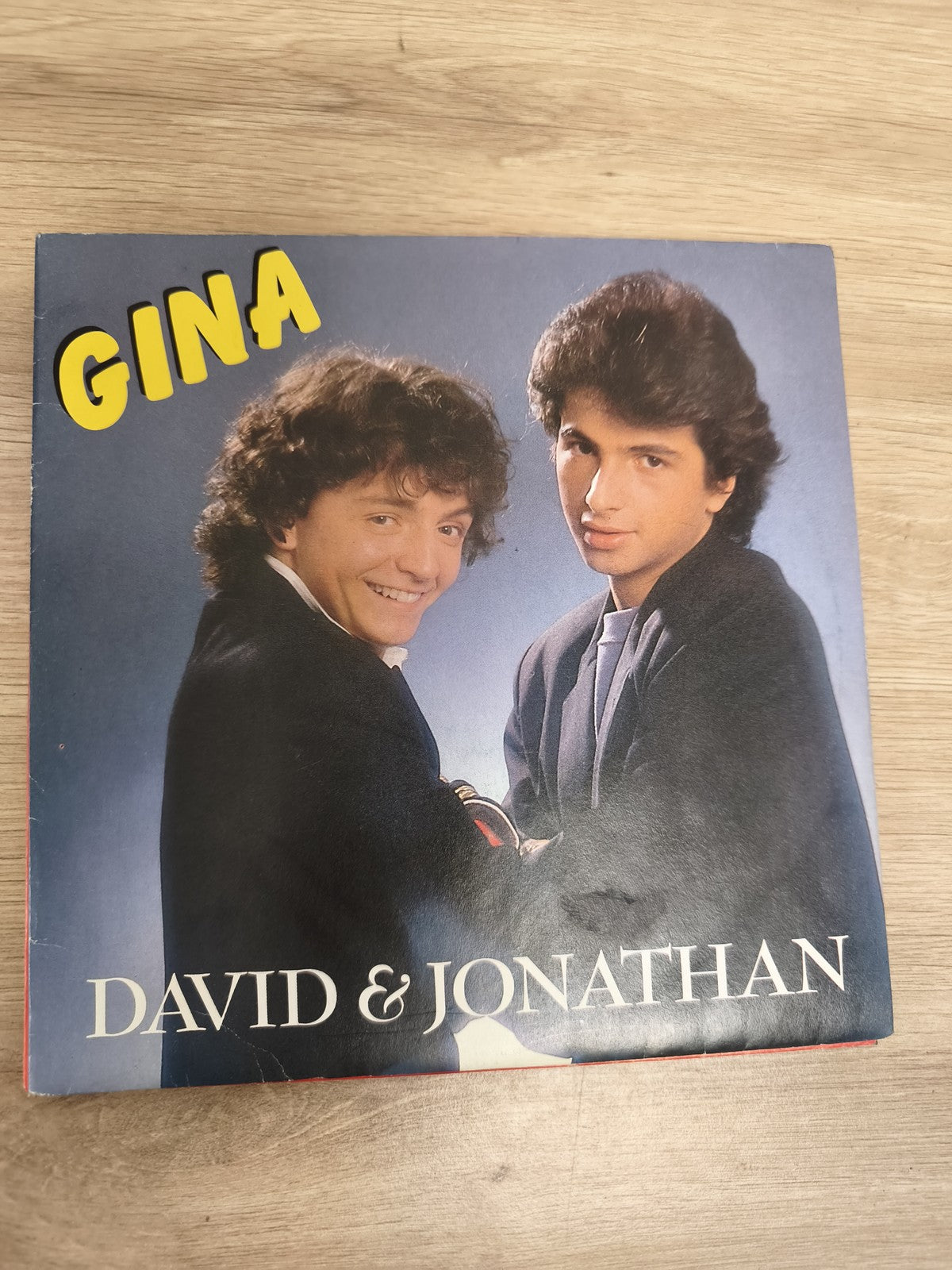 Vinyle 45 tours David & Jonathan "Gina" pochette couleur duo français (Ref 4)