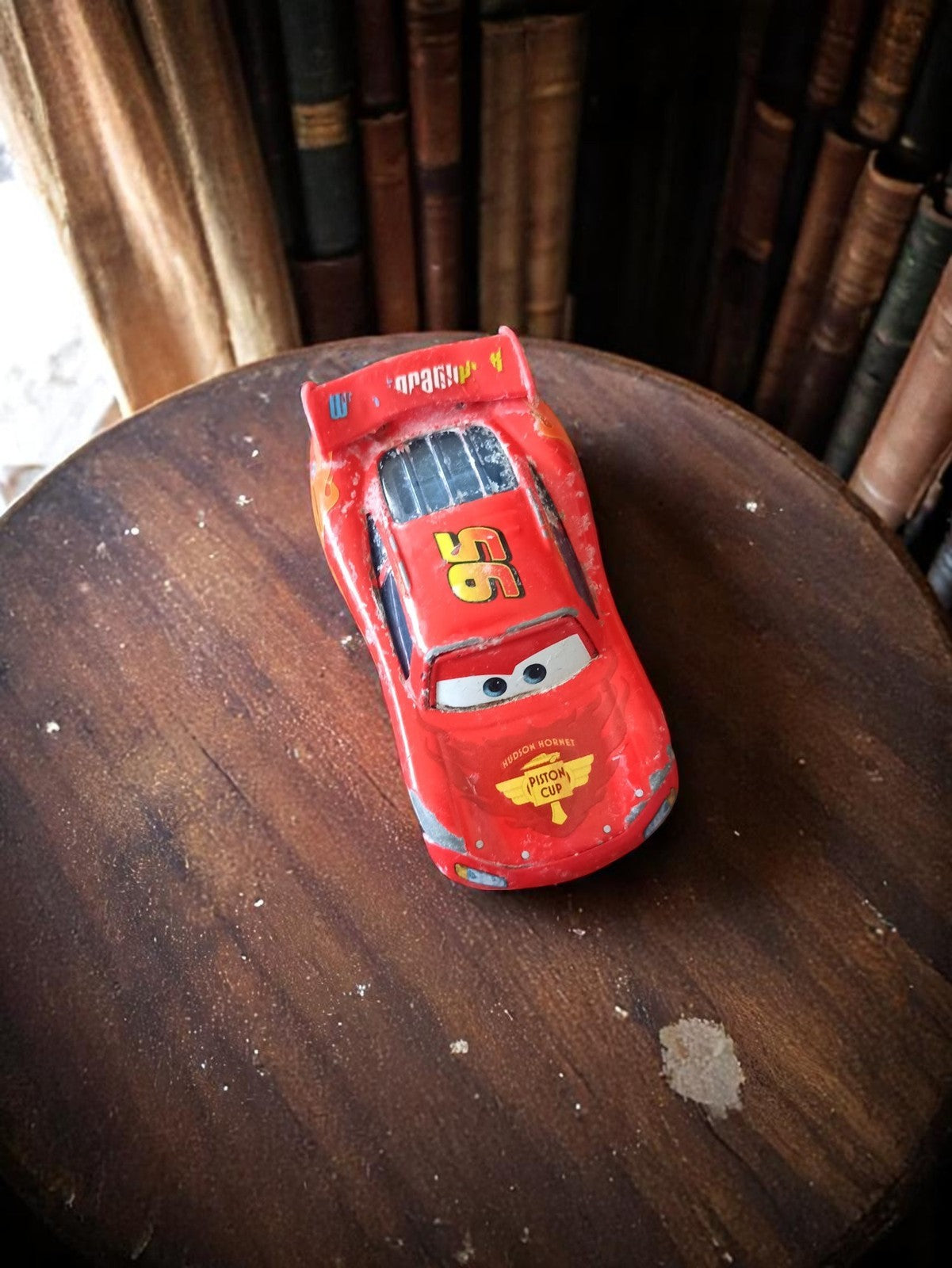 Voiture miniature Cars Disney métal vintage Rouge N°95 Lightning McQueen
