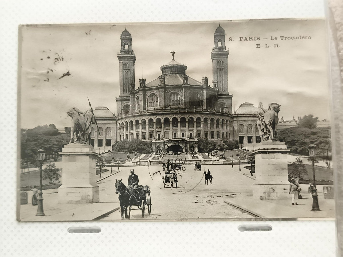 Carte postale ancienne Paris Le Trocadéro E.L.D CPA noir et blanc vintage