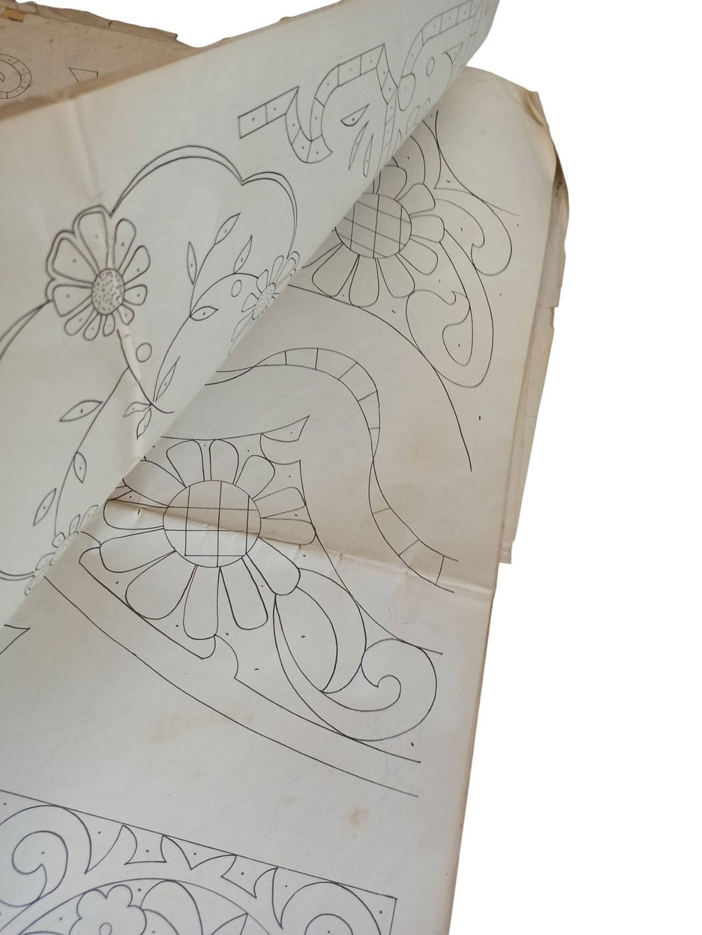 Plan broderie ancien années 50 motifs rétro déco couture vintage