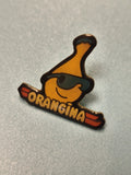 Pin's vintage Orangina mascotte bouteille lunettes rétro collection publicitaire