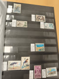 Timbres Espagne oblitérés thématiques oiseaux, architecture, sports, lot philaté
