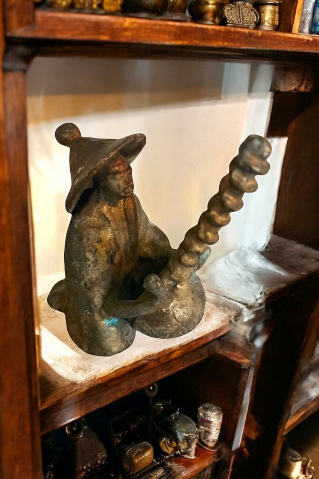 Statuette bronze musicien africain XXe, sculpture artisanale, chapeau conique