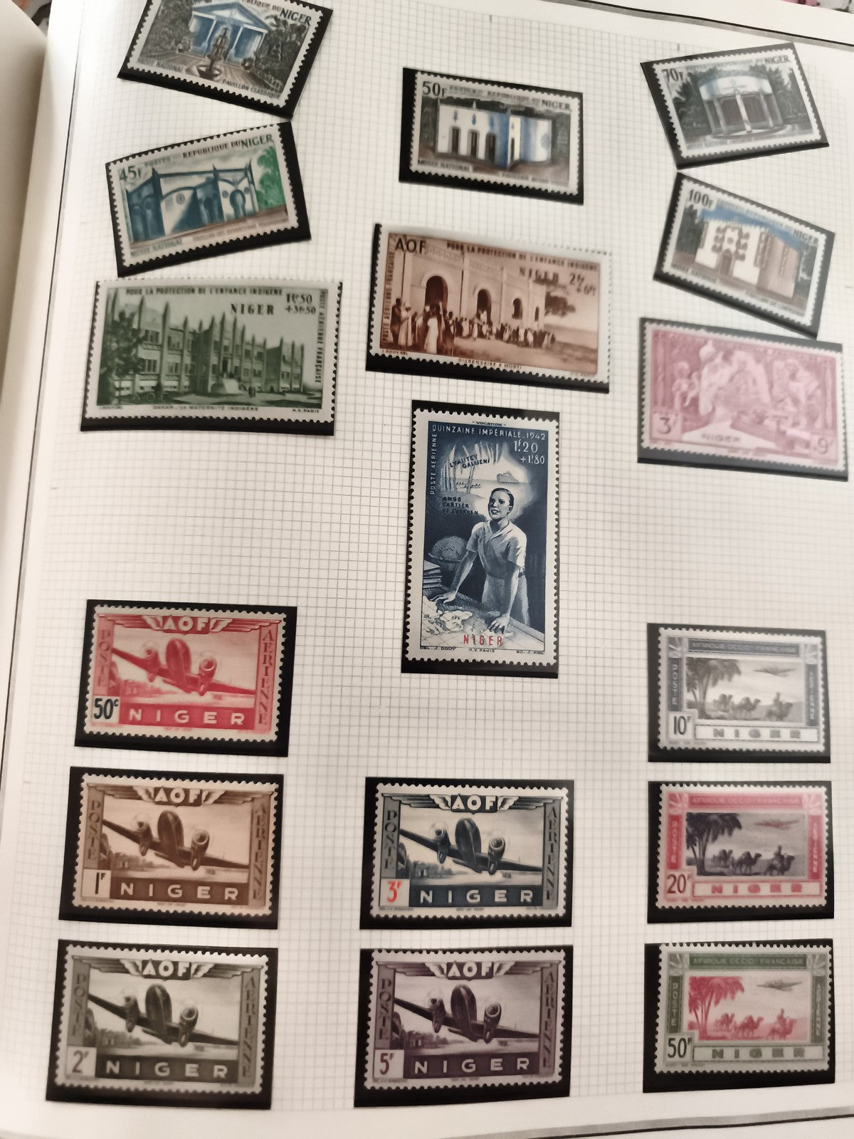 Timbres anciens AOF Niger neufs, aviateur, avions, paysages, années 40-50