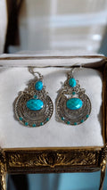 Boucles d?oreilles pendantes turquoises naturelles ? style bohème, motif filigra