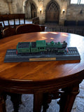 Locomotive Shay Atlas verte Southern Nevada Mining sur socle décoratif
