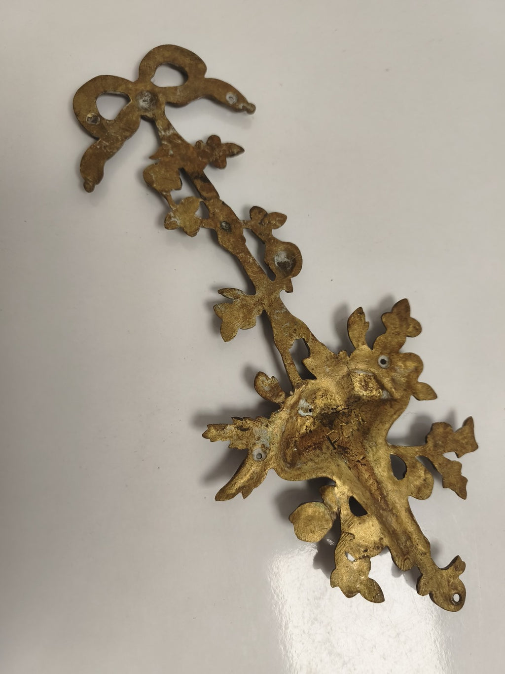 Ancien ornement bronze panier fleurs style Louis XVI déco applique ruban
