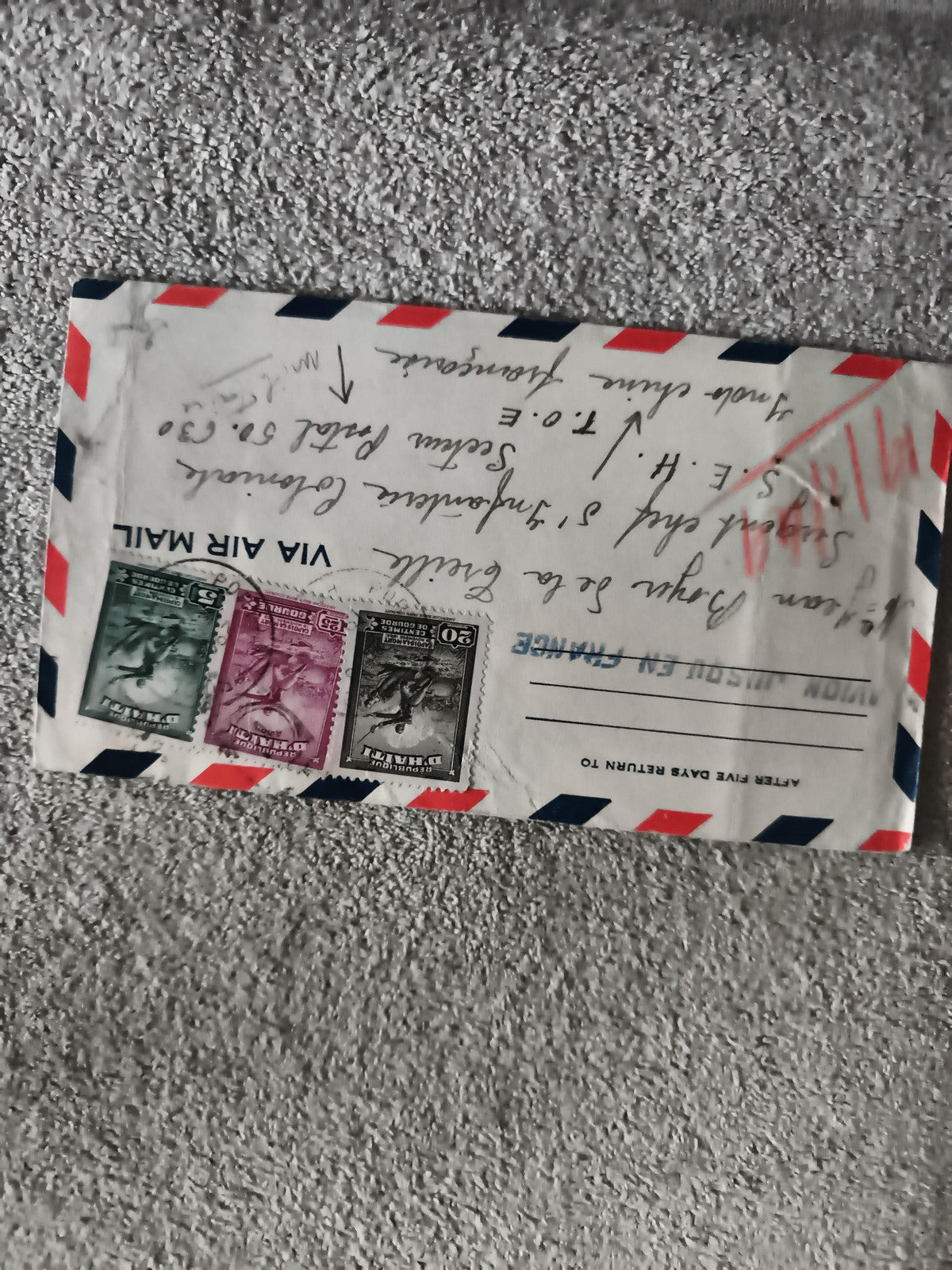 Lettre aérienne affranchie timbres Djibouti couleurs, enveloppe VIA AIR MAIL (Re