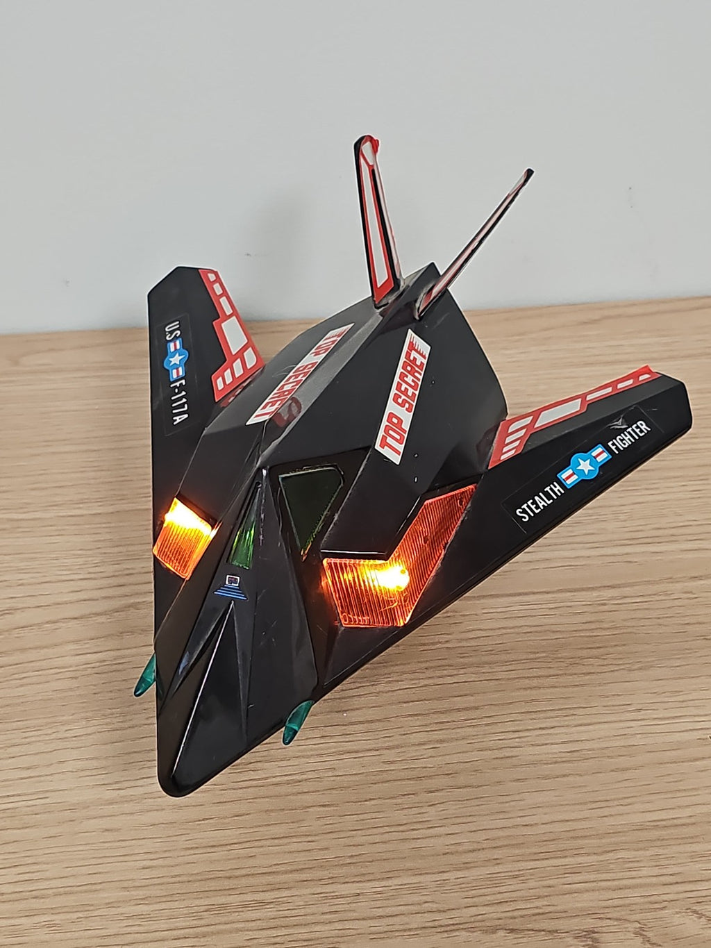 Jouet ancien avion Stealth Nighthawk F117A rétro vintage, collection fonctionnel