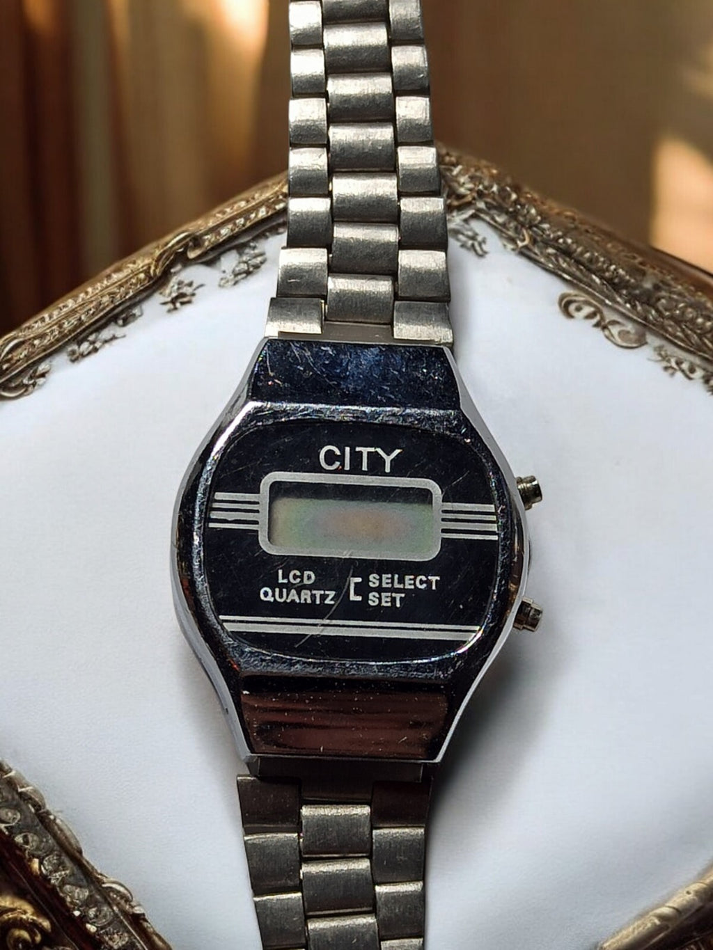 Montre vintage CITY LCD Quartz, bracelet métal, à réparer, digital rétro