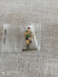 Pin's ancien Loto Sportif foot joueur émaillé vintage rare football
