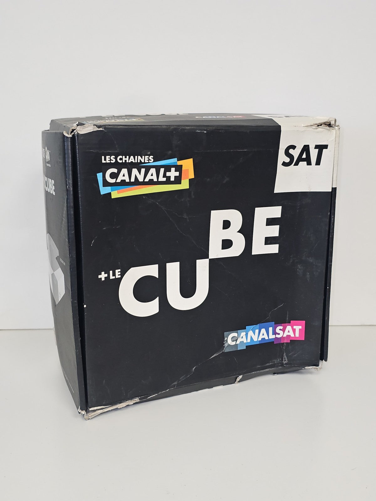 Décodeur Canal+ Le Cube CanalSat d'occasion, récepteur TV satellite, télécommand