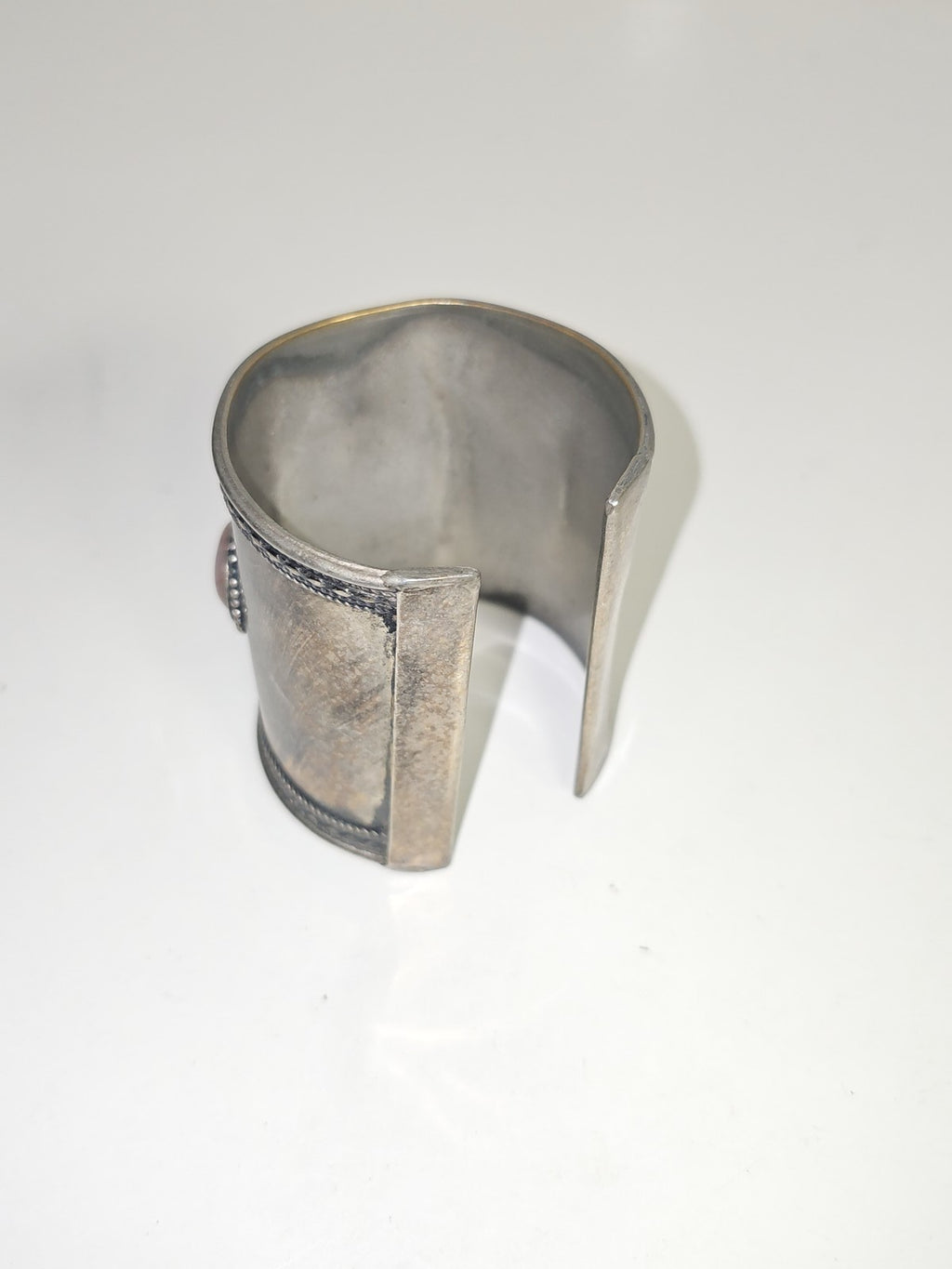 Bracelet manchette rétro ancien plaqué argent avec pierres décoratives collectio