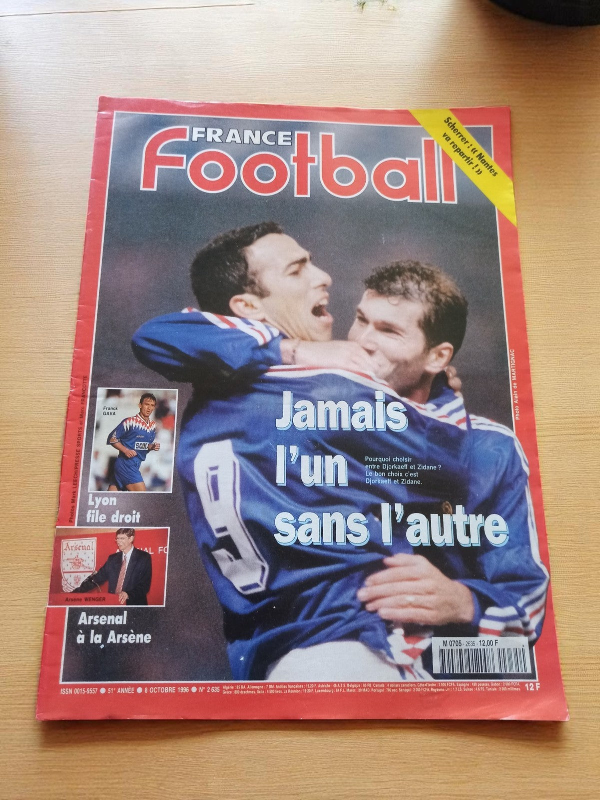 Magazine France Football 1996 Zidane Djorkaeff Vintage Ancien N°2635