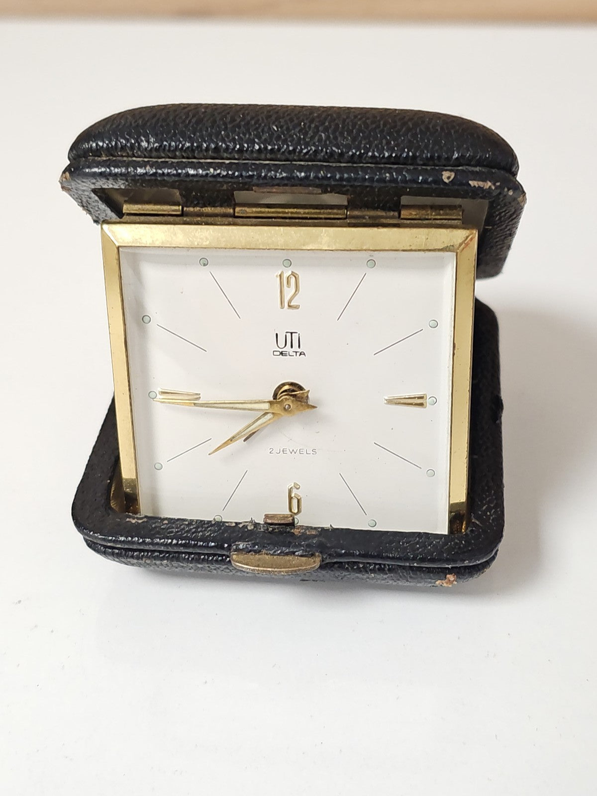Réveil de voyage mécanique UTI ancien vintage petit format rétro collection déco