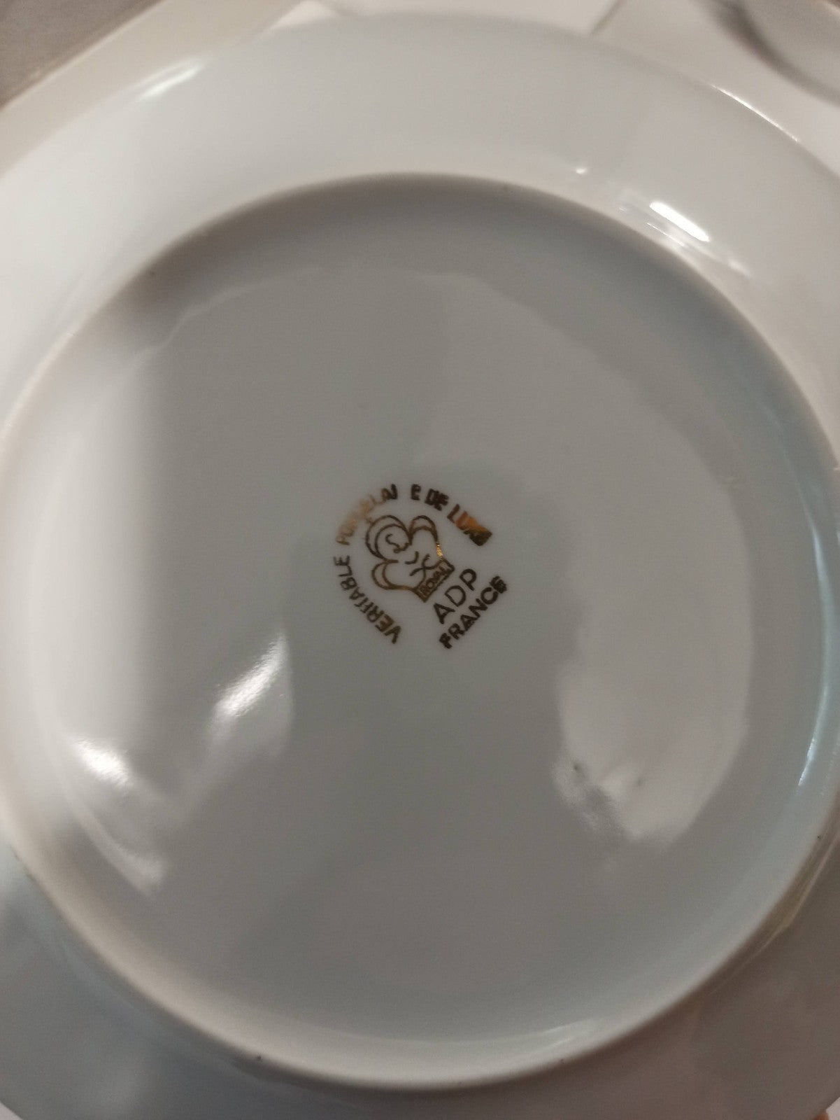Lot 12 assiettes porcelaine blanche ADP France liseré doré vintage rétro