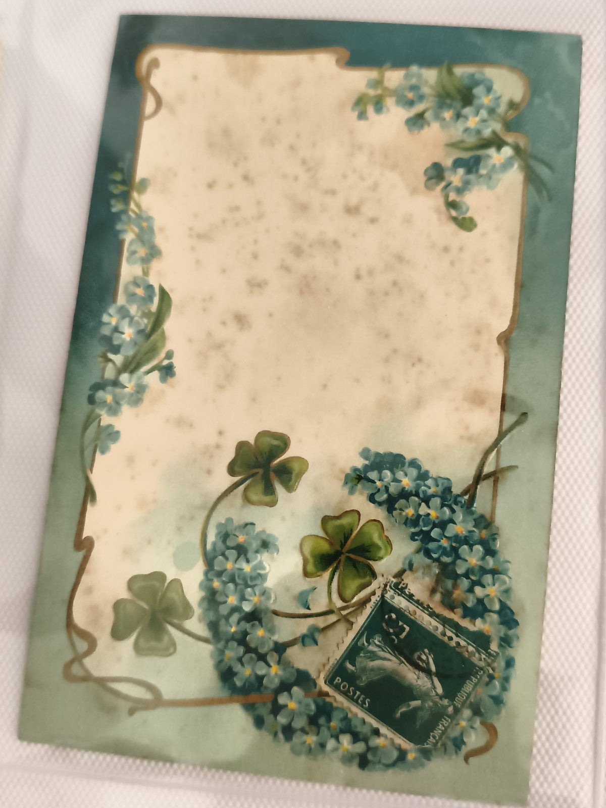 Carte postale ancienne fleurs trèfle timbre décor rétro CPA Art Nouveau