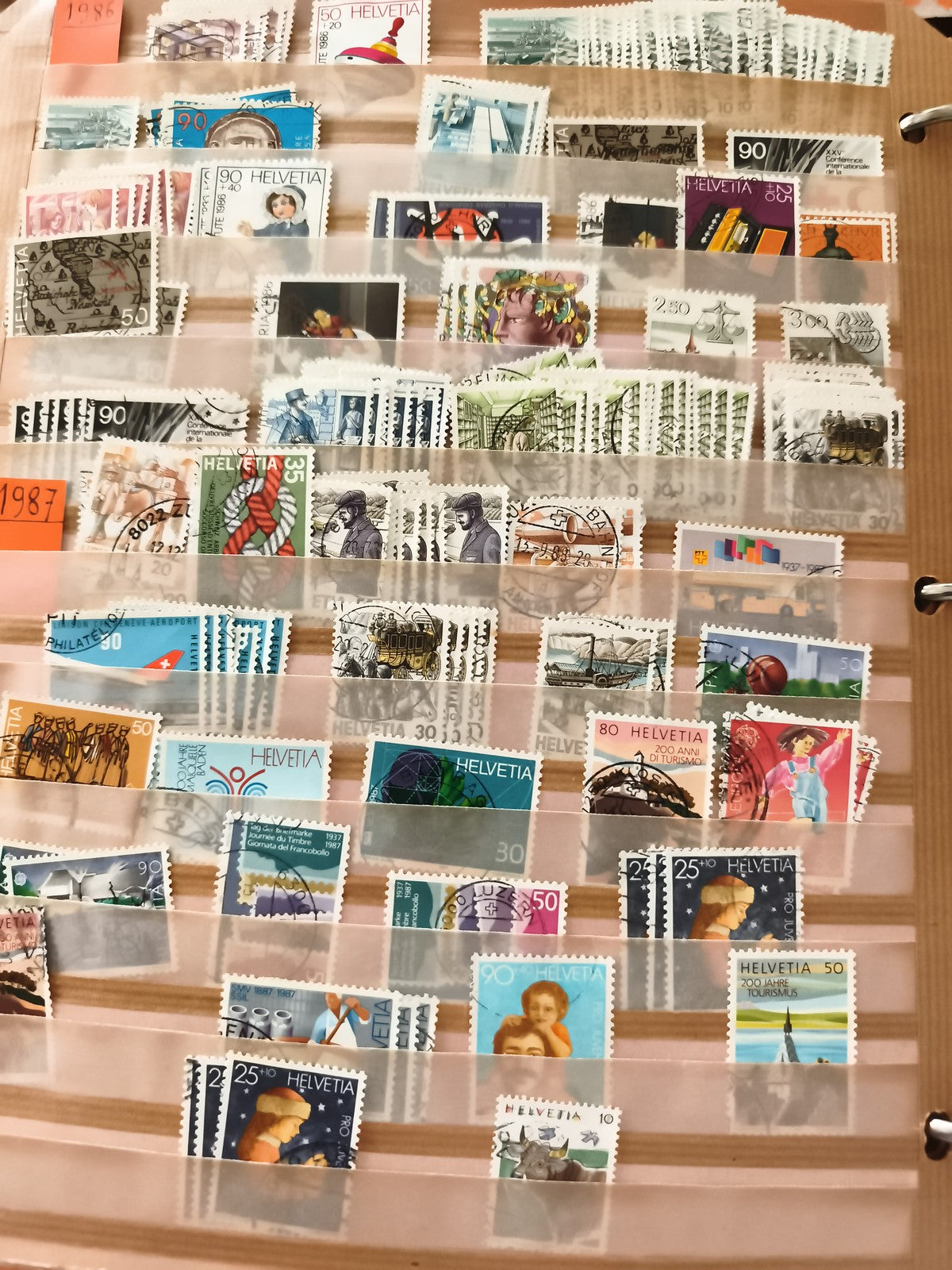 Timbres oblitérés Helvetia Suisse années 1986 1987 philatélie lot thématiques