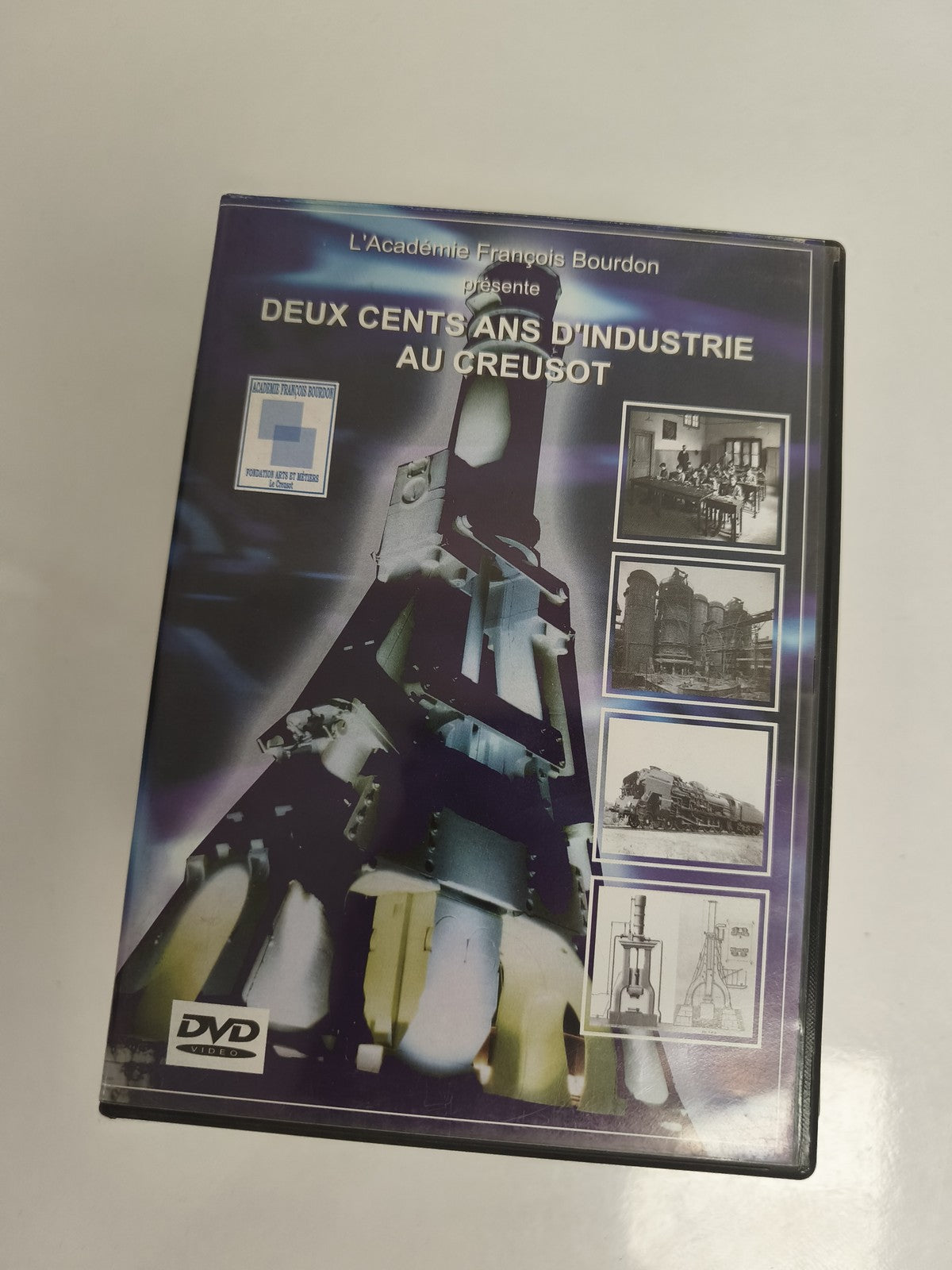 DVD Deux Cents Ans d’Industrie au Creusot histoire Académie François Bourdon