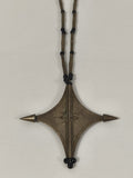 Collier vintage touareg ancien croix Agadez ethnique perles noires artisanat afr