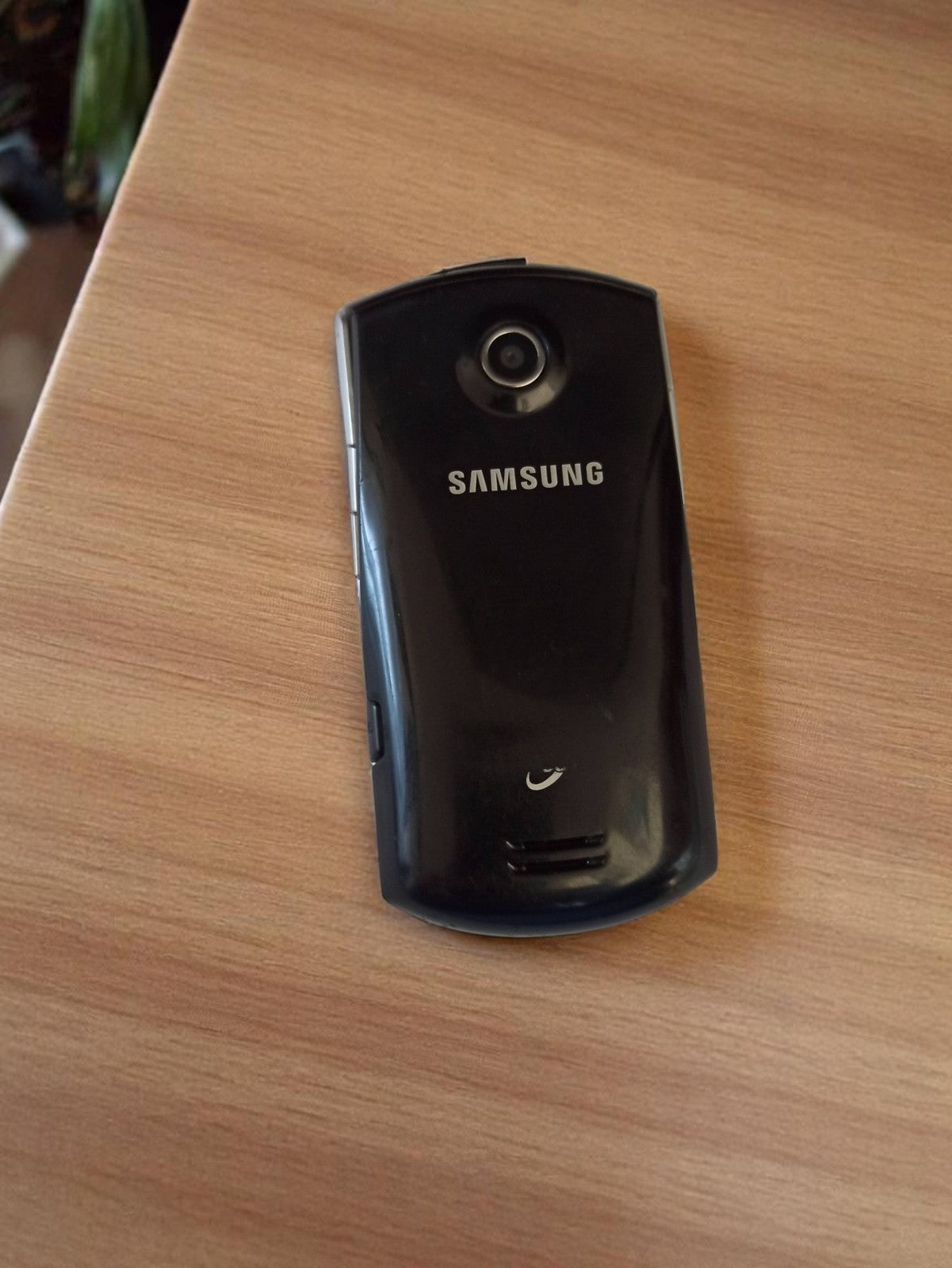Téléphone portable Samsung fonctionnel - Modèle vintage sans chargeur