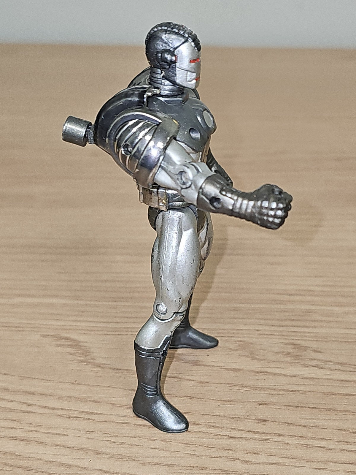 Figurine vintage Marvel War Machine Iron Man Toy Biz ancien jouet rétro collecti