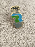 Pin's vintage LA REYNARDE château émaillé logo R bleu vert (Ref 7)