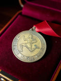 Médaille ancienne Massilia Marathon vintage course à pied Marseille sport