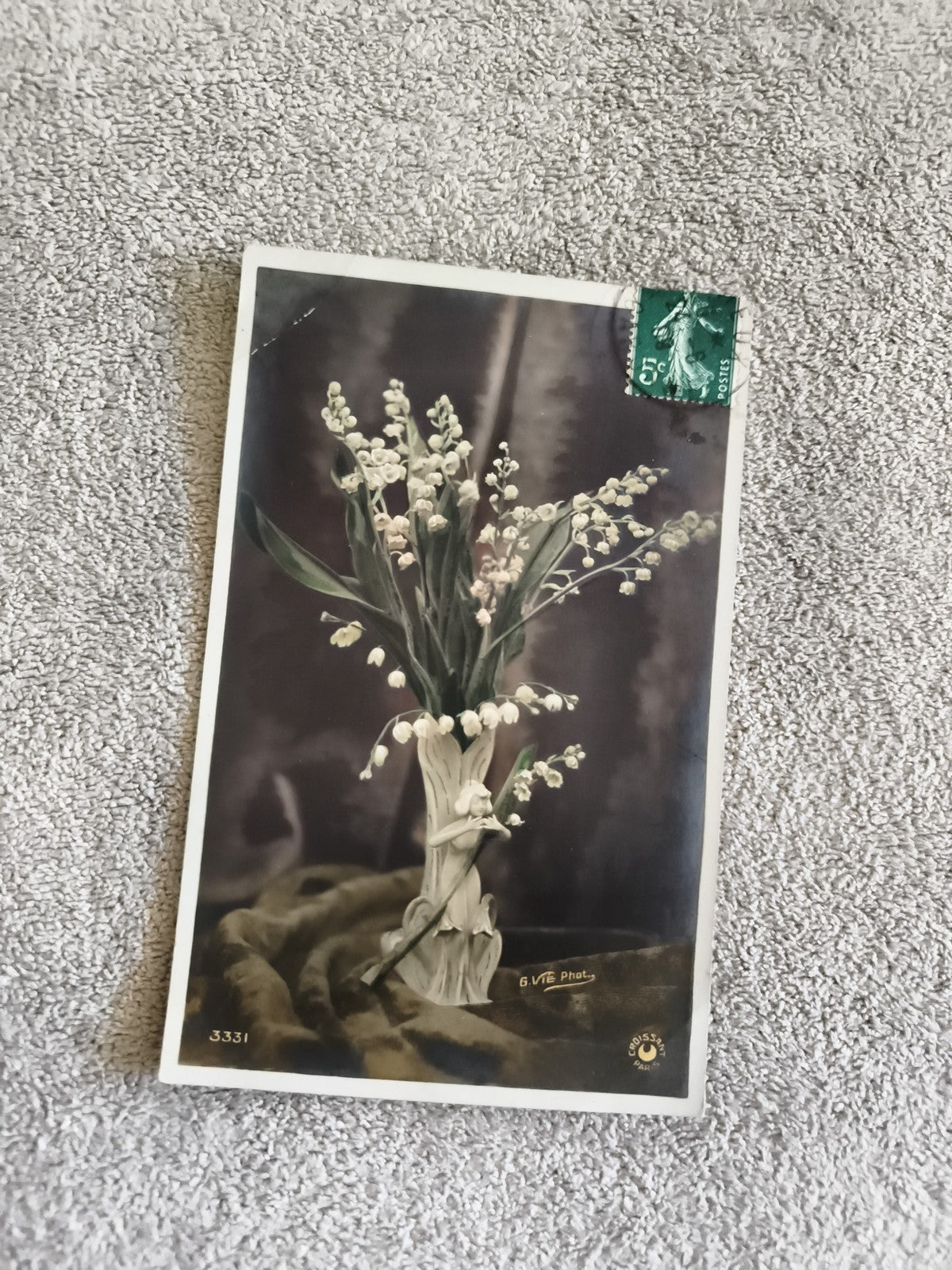 Carte postale CPA muguet photo G.Vte timbre vert France fleurs