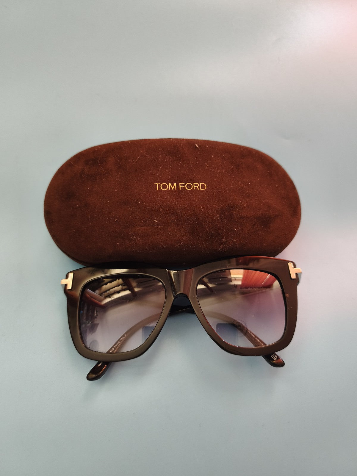 Lunettes de soleil Tom Ford Dasha TF 822 avec étui d'origine, accessoire élégant