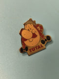 Pin's vintage TOTAL personnage BD, collection publicitaire rétro (Ref 19)